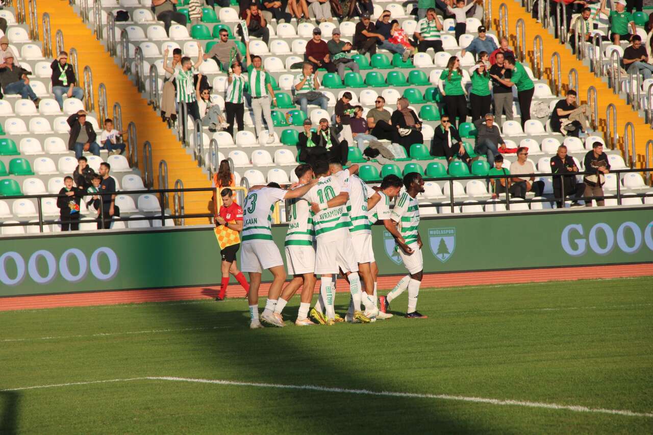 Muğlaspor 5-0 İstanbulspor: Muğla’da Gol Yağmuru 1